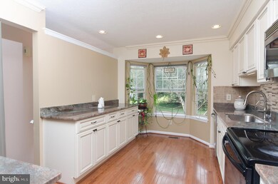 3611 Buckeye Ct, Fairfax, VA 22033 - photo 4