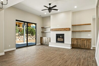 1918 Oak Spring Cir-15