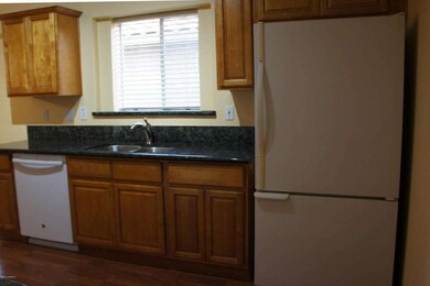 933 N Joshua Tree Ln, Gilbert, AZ 85234 - photo 6