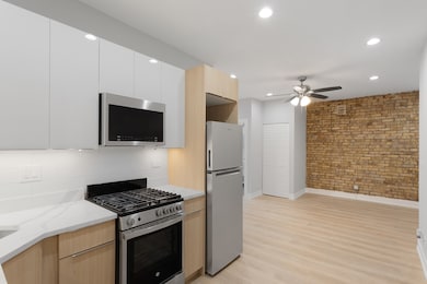 1651 W Jonquil Terrace unit 12, Chicago, IL 60626 - photo 4