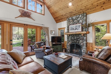 Cabin 11 Metolius River Resort