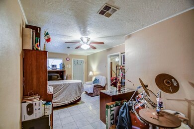 family room 1