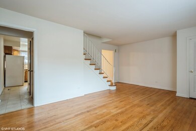 1324 Tinker Way unit D, Glenview, IL 60025 - photo 3