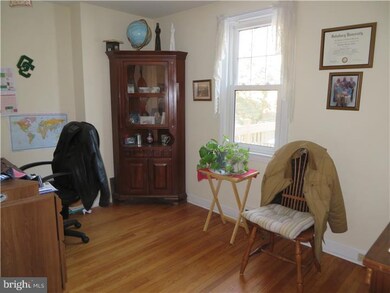 329 S Lippincott Ave, Maple Shade, NJ 08052 - photo 3