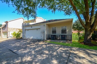 9672 Longmont Dr, Houston, TX 77063 - photo 4