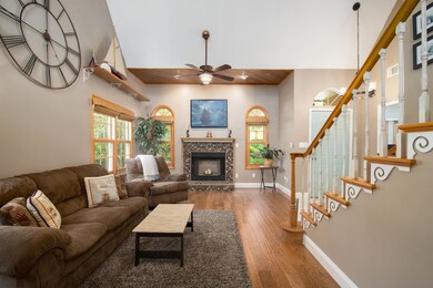 002-844 Fairway Lakes Dr-MLS