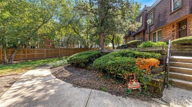 13453 Coliseum Dr unit E, Chesterfield, MO 63017 - photo 2