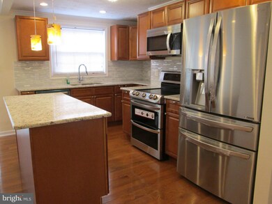 6394 Looking Glass Ln, Columbia, MD 21045 - photo 4