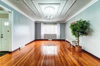 4904 Tamarack Blvd, Columbus, OH 43229 - photo 7