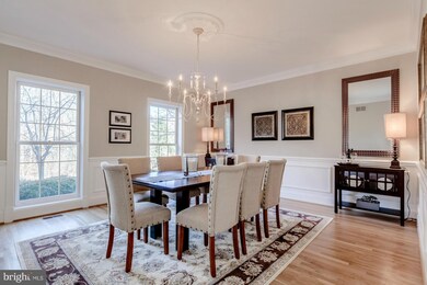 8003 Greenwich Woods Dr, McLean, VA 22102 - photo 3