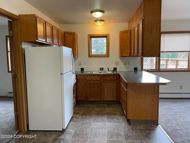 3903 Iowa Dr unit 4, Anchorage, AK 99517 - photo 5