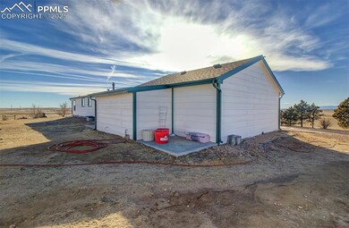 Garage with extra storage room on the backside