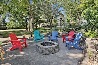 1028 28th St, West Des Moines, IA 50266 - photo 3