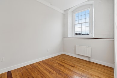 Fantastic One Bedroom: 18-419