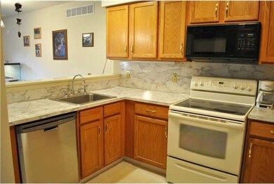 114 Sunnyside Ln, Perkasie, PA 18944 - photo 2