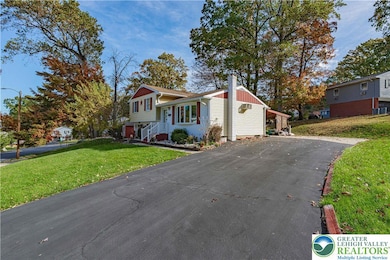 618 Clifford St, Allentown, PA 18103 - photo 2