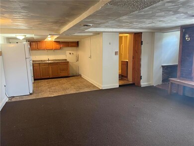 1427 Walnut St, Allentown, PA 18102 - photo 4