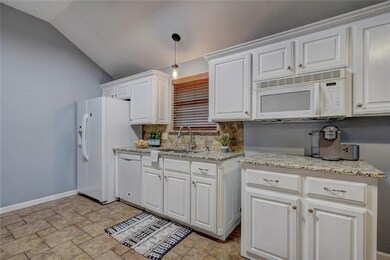 609 Nathan Ln, Moore, OK 73160 - photo 5