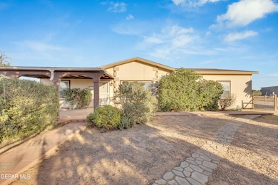 137 Magee Dr, Chaparral, NM 88081 - photo 5