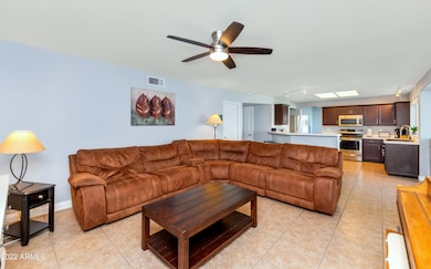 822 W Kyle Ct, Gilbert, AZ 85233 - photo 7