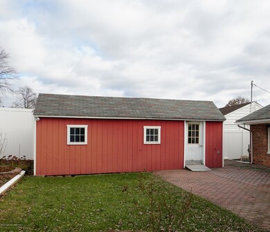 39 Gurley Rd, Edison, NJ 08817 - photo 5