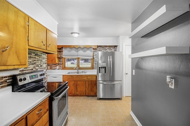 409 E Main St, Horse Cave, KY 42749 - photo 7