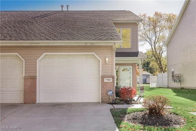 7709 Brandywine Creek Dr, Northfield, OH 44067 - photo 2