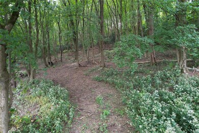 308 S Walnut St unit Rear, Slatington, PA 18080 - photo 4