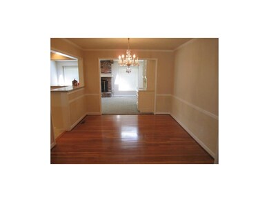 Open floor plan dining.