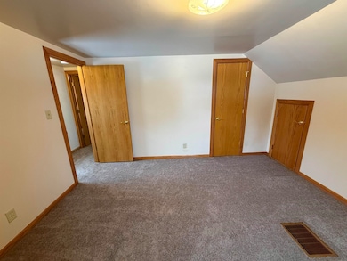 2125 Riverview Dr, Green Bay, WI 54303 - photo 7