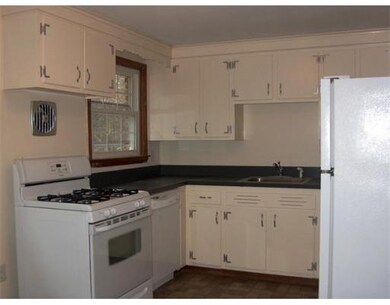 10 Pierce St unit 5, Foxboro, MA 02035 - photo 2