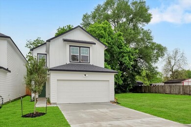 977 Junell St, Houston, TX 77088 - photo 4