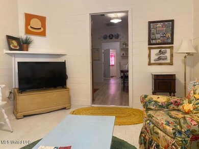 621 N Wall St, Natchez, MS 39120 - photo 5