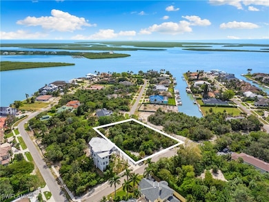 1130 Caxambas Dr, Marco Island, FL 34145 - photo 4