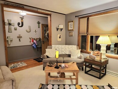 413 N Mclean St, Lincoln, IL 62656 - photo 3