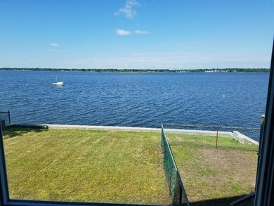 253 Terrace Ave, Riverside, RI 02915 - photo 4