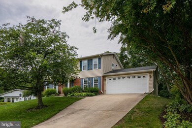 4922 Gadsen Dr, Fairfax, VA 22032 - photo 2