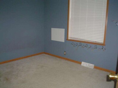 432 Grand Ave, Woodville, OH 43469 - photo 7