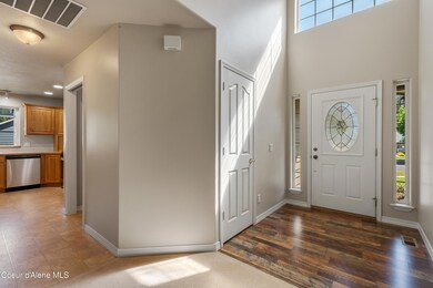 Entry to Kitchen