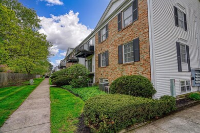 1550 Slade Ave #202