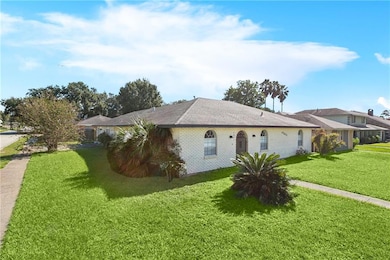 7831 Masefield St, New Orleans, LA 70126 - photo 2