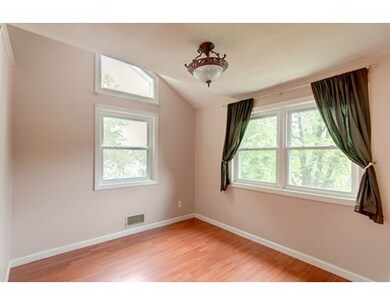 23 Gates Rd unit B, Worcester, MA 01603 - photo 4