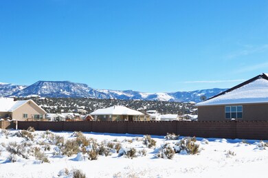 815 S 4375 W unit 3, Cedar City, UT 84720 - photo 2