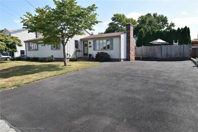 136 N View Ave, Cranston, RI 02920 - photo 2