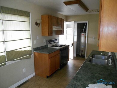 4559 Elmhurst Rd, Toledo, OH 43613 - photo 4