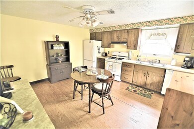 Large eat in kitchen
