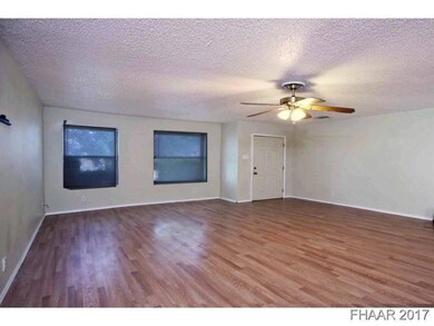 112 W Hogan Dr, Copperas Cove, TX 76522 - photo 5