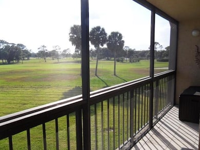 9440 Meadowood Dr unit 205, Fort Pierce, FL 34951 - photo 6