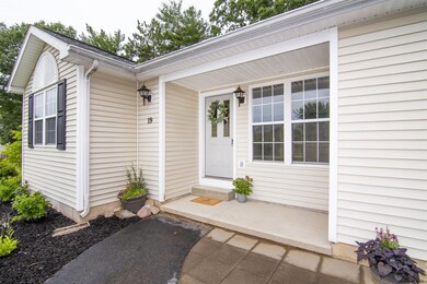 19 Oxford Dr, Saratoga Springs, NY 12866 - photo 5