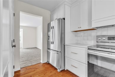 305 Broadstone Dr, Mars, PA 16046 - photo 4